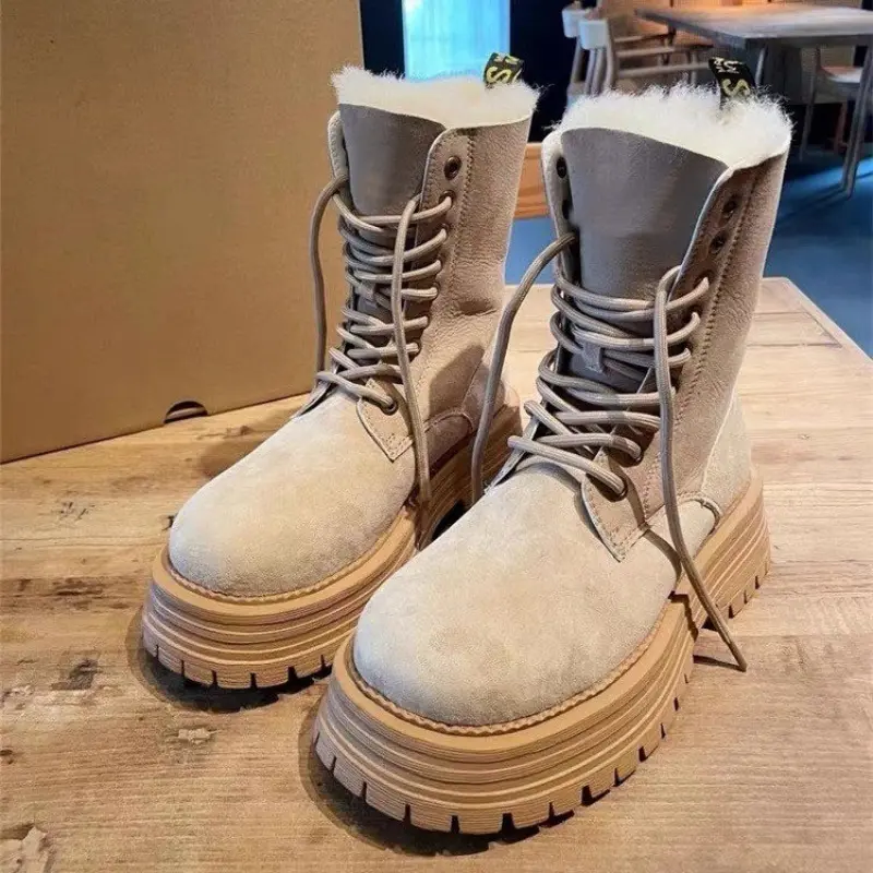 Autumn New Thick Soled English Boots Retro Round Toe Lace Up Sheepskin Integrated Thick Cotton Shoes 2024 Winter Snow Boots