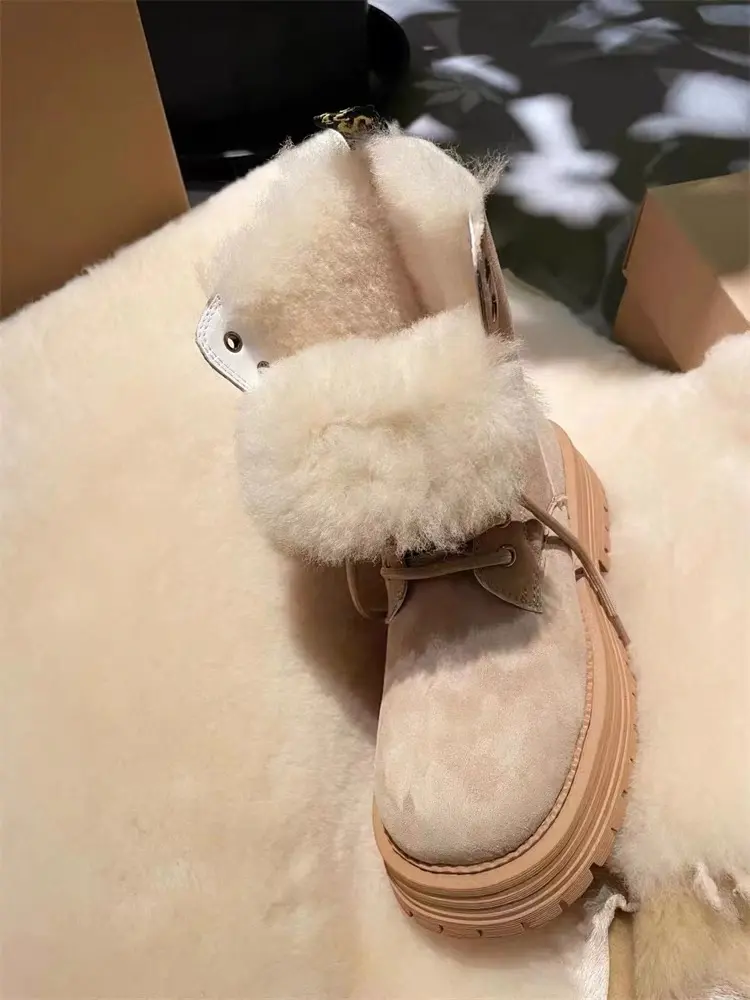 Autumn New Thick Soled English Boots Retro Round Toe Lace Up Sheepskin Integrated Thick Cotton Shoes 2024 Winter Snow Boots