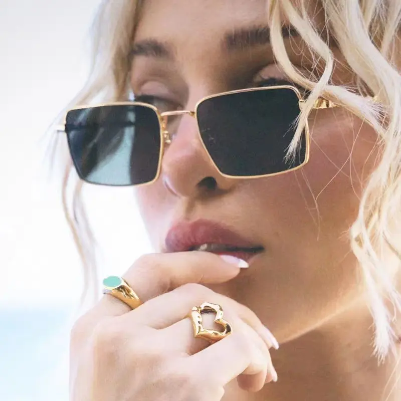 2025 New Fashion Threaded Square Sunglasses for Women Personalized Sun Glasses Men Retro Metal Trendy Sunshade Glasses UV400
