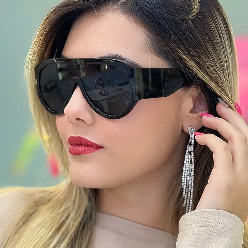 2025 New Fashion Sunglasses Women Retro One-Piece Toad Sun Glasses Men Outdoor Personality Trendy Eyeglasses Uv400 Brand Design
