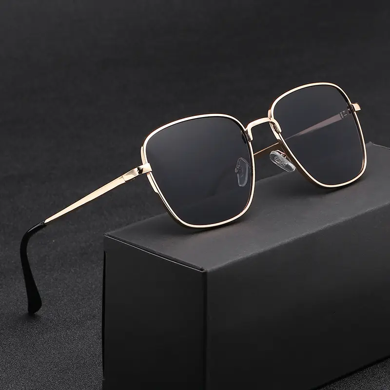 New Classic Fashion Women Oversized Sunglasses Anti-Reflective Mirror Vintage Square Metal Sun Glasses Men Driving Eyewear Uv400