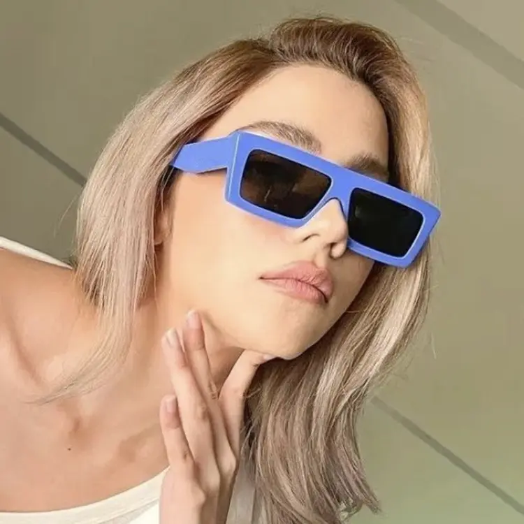 324