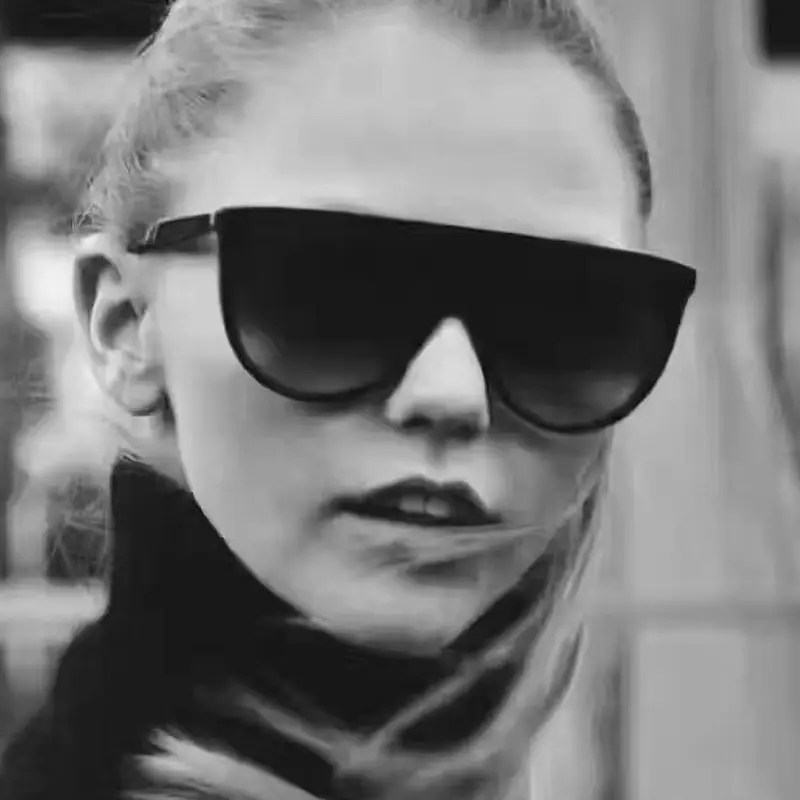 New Trendy Sunglasses Women Classic Large Frame Decoration Eyewear Trendy Party Eyeglass Frame Uv400 Luxury Brand Design Glasses