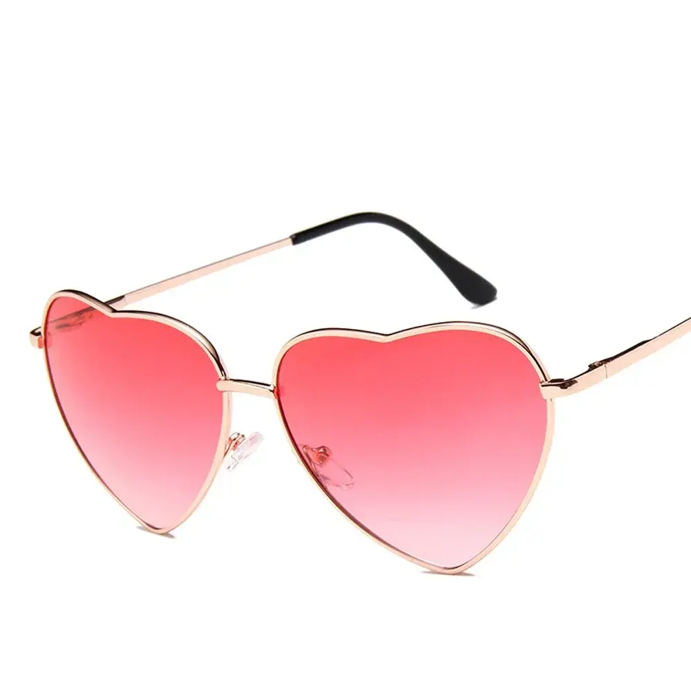 Retro Big Heart Sunglasses Women Vintage Metal Color Fashion Designer Sun Glasses Female