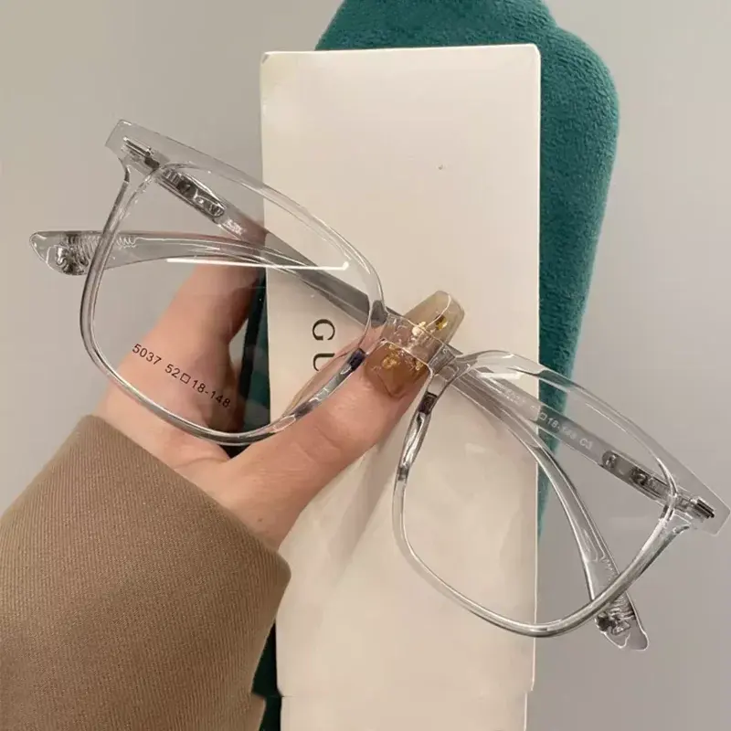 Fashion Retro Photochromic Glasses Vintage Square Frame Chameleon Eyewear Women Men Color Change Sunglasse