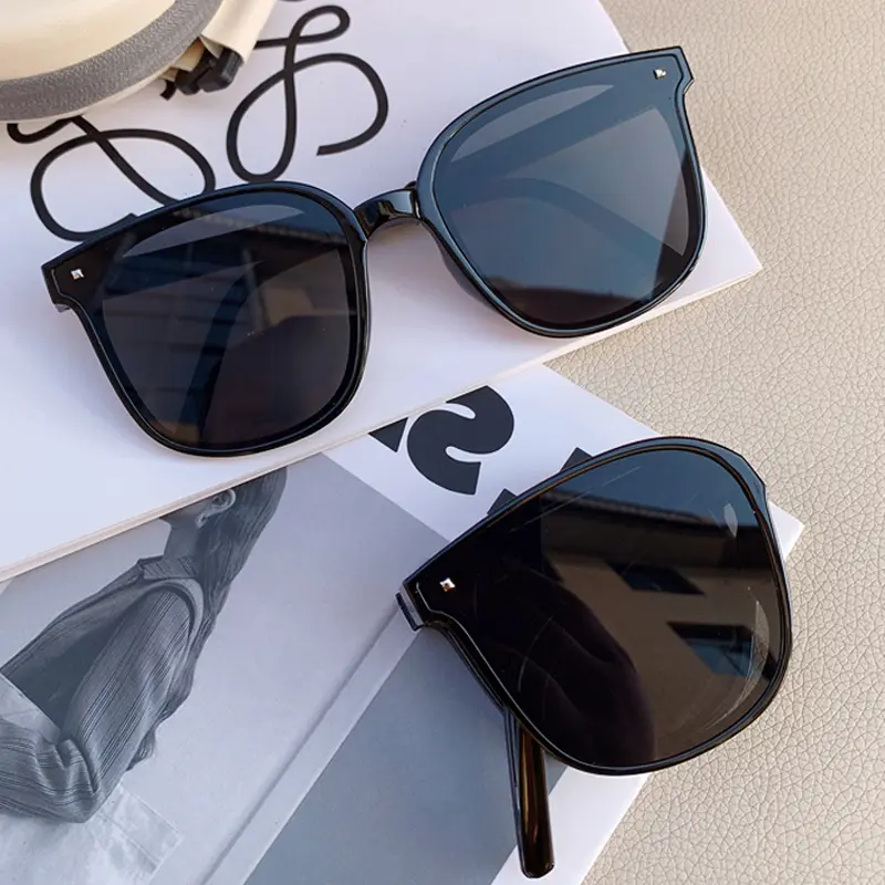 Luxury Fashion Folding Sunglasses Women Men Brand Designer Vintage Cat's Eye Sun Glasses Male Female Eyewear UV400
