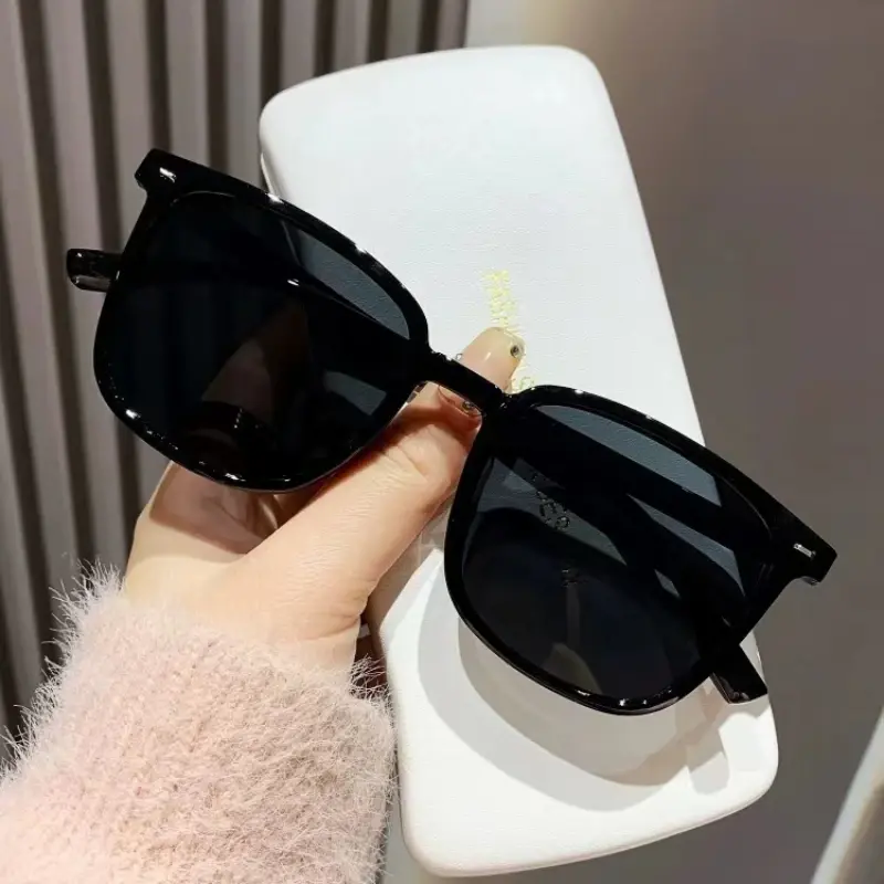 New Fashion Sunglasses Men Women Luxury Photochromic Sun Glasses Stylish Chameleon Anti-glare Driving Shades UV400