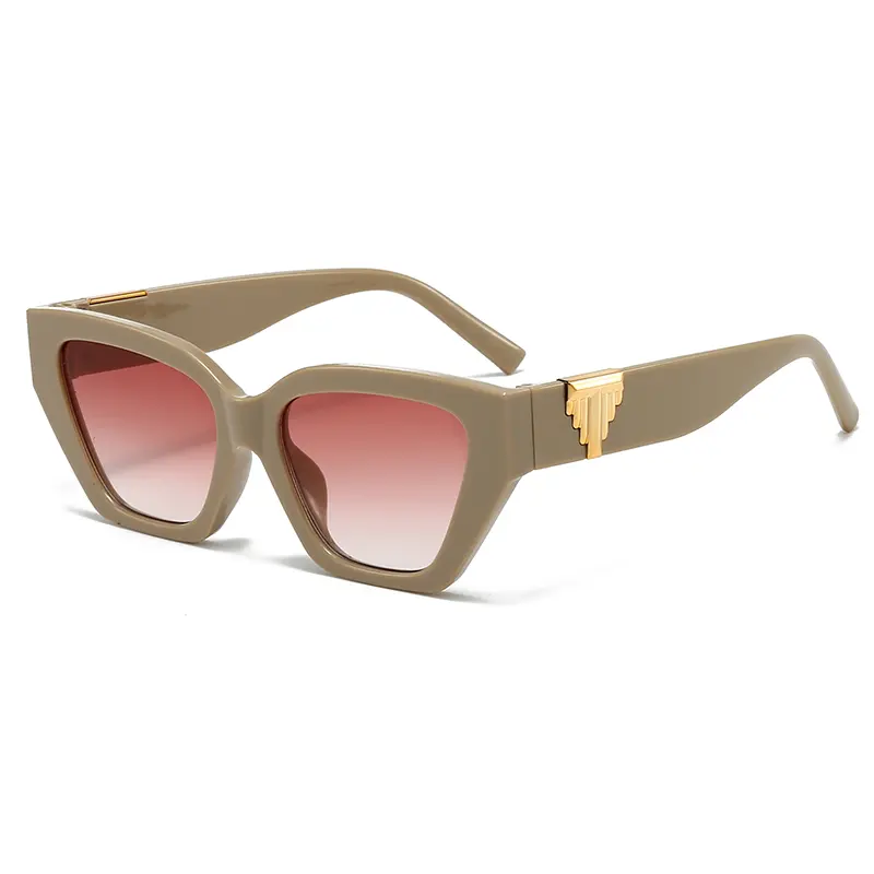 Women's Cat Eye Sunglasses Retro Butterfly Sun Glasses Female Fashion Travel on Foot Gafas De Sol