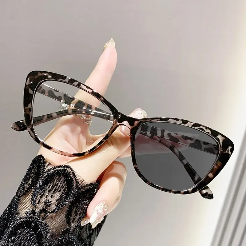 Cat Eye Myopia Photochromic Glasses for Women Men Ultra-light Color Change Near Sight Eyewear Fashion Eyeglasses Diopter