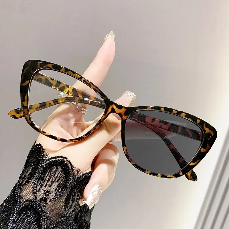 Cat Eye Myopia Photochromic Glasses for Women Men Ultra-light Color Change Near Sight Eyewear Fashion Eyeglasses Diopter