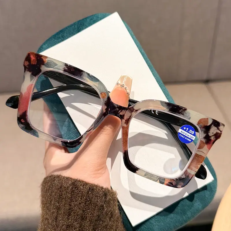 New Fashionable Large Frame Reading Glasses with Spring Legs Multi-colour Anti-blue Light Presbyopia Glasses for Men and Women