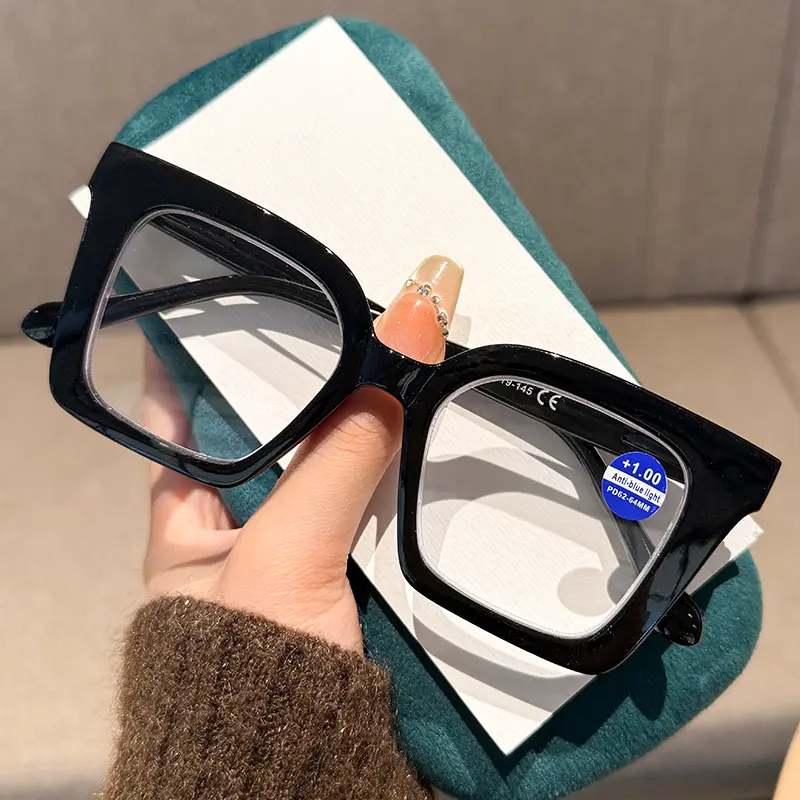 New Fashionable Large Frame Reading Glasses with Spring Legs Multi-colour Anti-blue Light Presbyopia Glasses for Men and Women