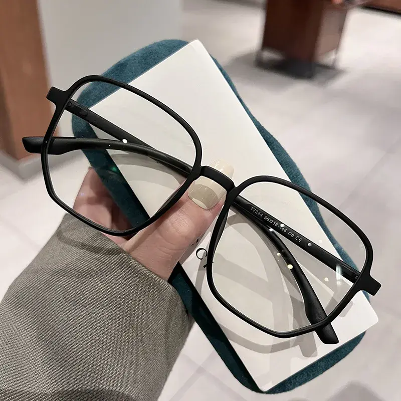 Ultra Light Myopic Glasses Vintage Square Frame Short Sight Eyewear Blue Light Blocking Eye Protection Near Sight Eyeglasses