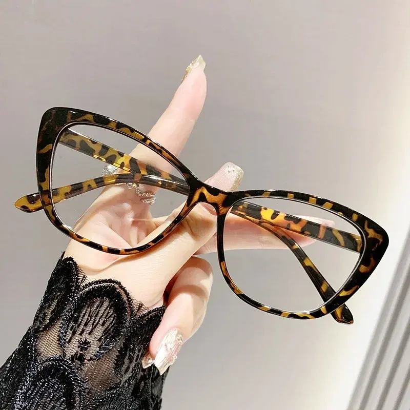 Anti Blue Light Transparent Eyeglasses Vintage Cat Eyes Frame Reading Glasses High-end Tortoiseshell Color Presbyopia Glasses