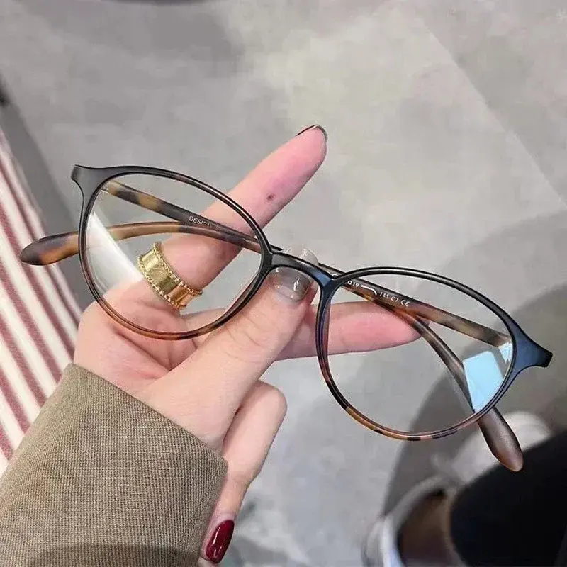Retro Artistic Anti Blue Light Glasses Ultra Light Small Frame Myopia Glasses High Definition Transparent Short Sight Glasses