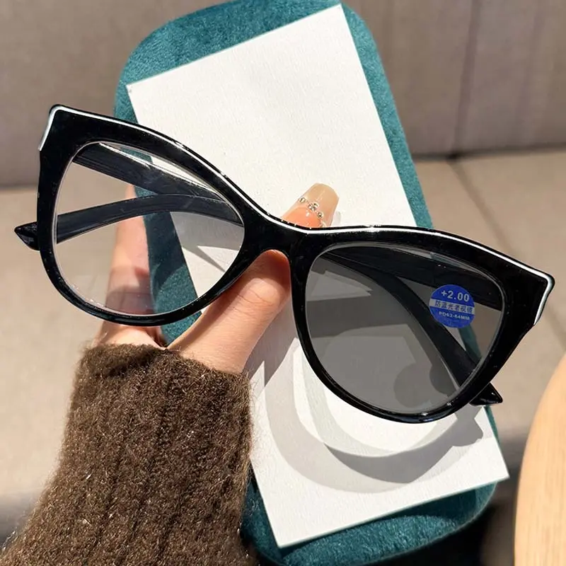 Large Frame Photochromic Presbyopia Glasses Cat Eye Fashion Personalized Computer Spectacle Eyeglasses Anti Blue Light Eyewear