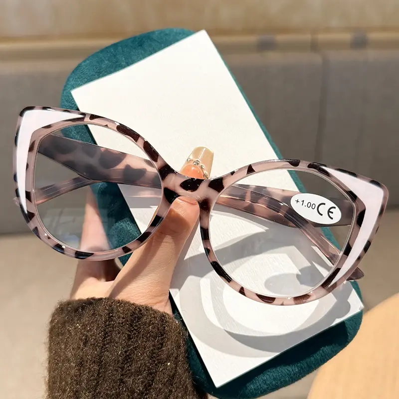 Fashion Cat Eye Presbyopia Glasses HD Anti-blue Light Reading Glasses Women's Eyepieces Senior Sense of Colourful Glasses