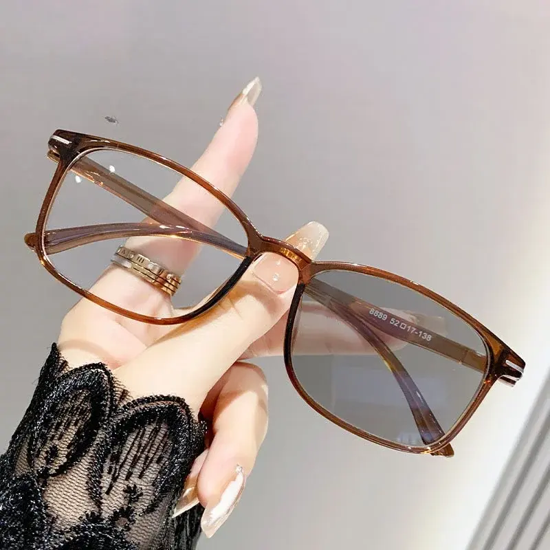 Ultra Light Small  Square Photochromic Myopia Glasses Versatile Anti-UV Clear Lens Eyeglasses Color Changing Near Sight Glasses