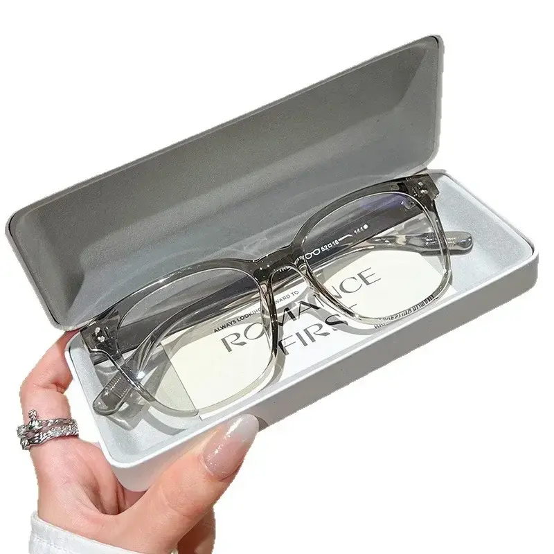 Vintage Square Large Frame Flat Glasses Neutral Goggles Advanced Sense of Ultra-light and Durable Anti-blue Light Glasses