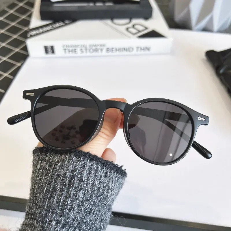 Retro Small Round Frame Sunglasses for Men and Women Fashion Shades Polygon Women Oval High Quality Travel Eyewear TR90