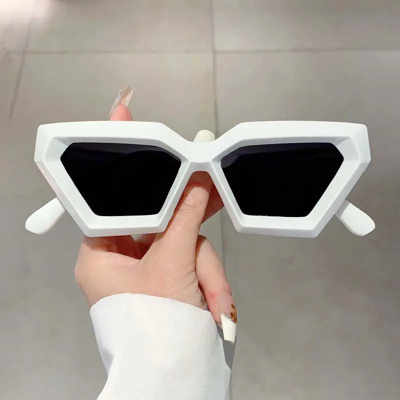 Trend Cat Eye Women's Advanced Sunglasses Personalized Diamond Thick Irregular Sunglasses UV400 Sun Protection Sunglasses