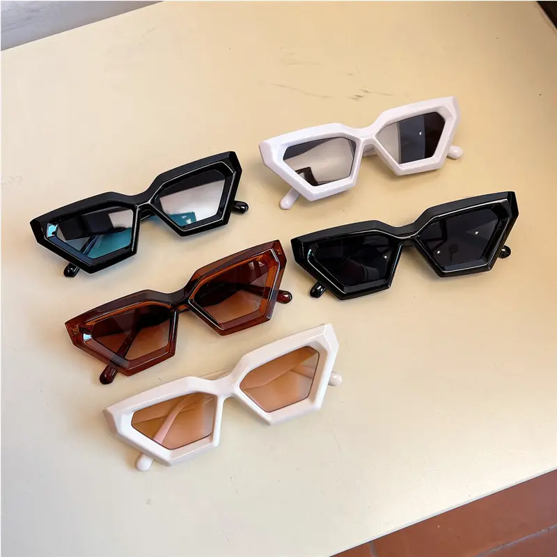 Trend Cat Eye Women's Advanced Sunglasses Personalized Diamond Thick Irregular Sunglasses UV400 Sun Protection Sunglasses