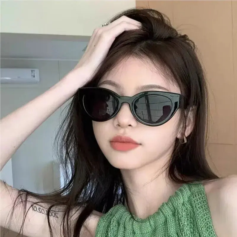 Retro Small Frame Cat Eye Sunglasses Female Korean Fashionable Holiday Wind Pink Sunglasses Unisex Uv Protection Eyeglasses