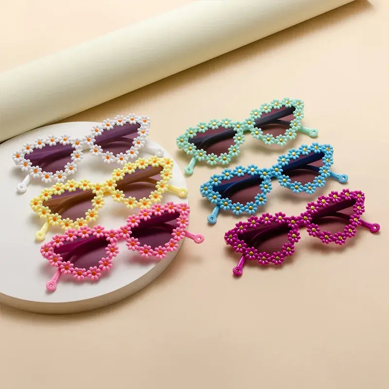New Cat's Eye Petal Glasses Children Sunglasses Trendy UV Protection Glasses Sun Shade Cute Daisy Sunglasses 1-6 Year Old