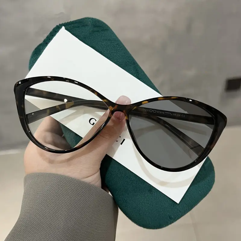 Retro Frame Color Changing Short Sight Eyewear Cat Eye Photochromic Myopia Glasses Ultralight Anti-blue Light Near Sight Glasses