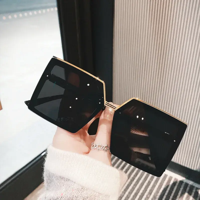 2024 Fashionable Large Frame Square Sunglasses Personalized Women UV protection Sunglasses UV Resistant Frameless Sunglasses