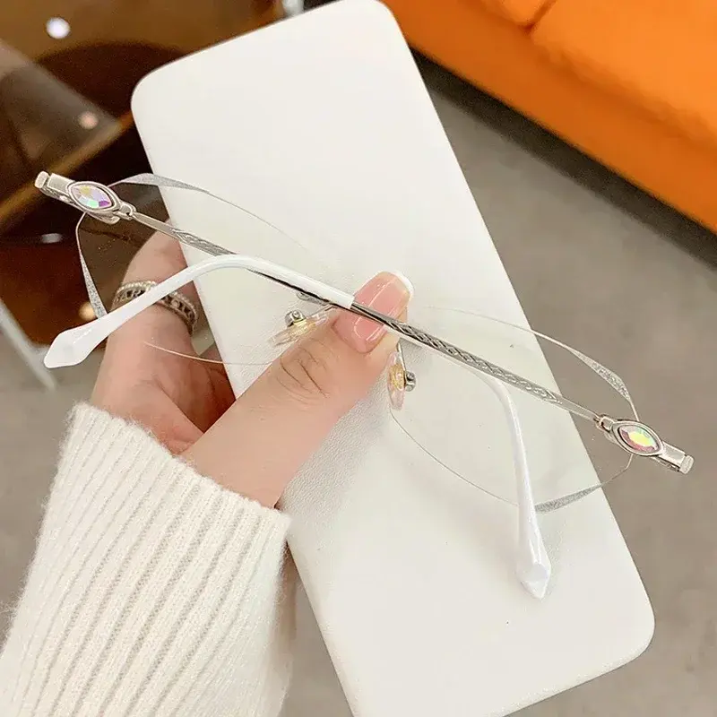 Anti Blue Light Reading Glasses for Women Frameless Silver Polygonal Presbyopia Glasses Computer Readers Elegant Metal Boundless