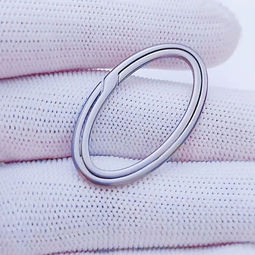 Real Oval Titanium Alloy Key Rings Super Lightweight Multisize Keychains Buckle Pendant Man Car Keychain Male Creativity Gift