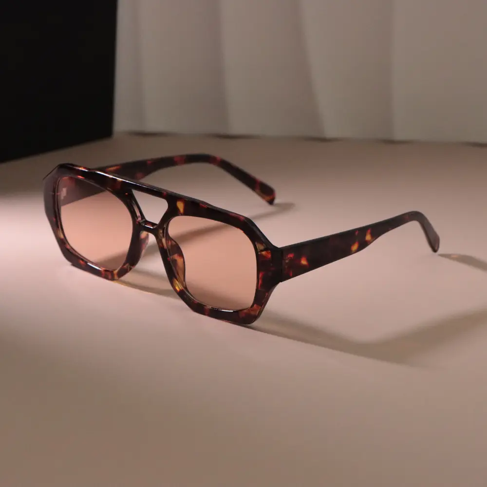 New Square Sunglasses Women Brand Designer Shades Sun Glasses Female Vintage Fashion Polygon Frame Driving Oculos De Sol