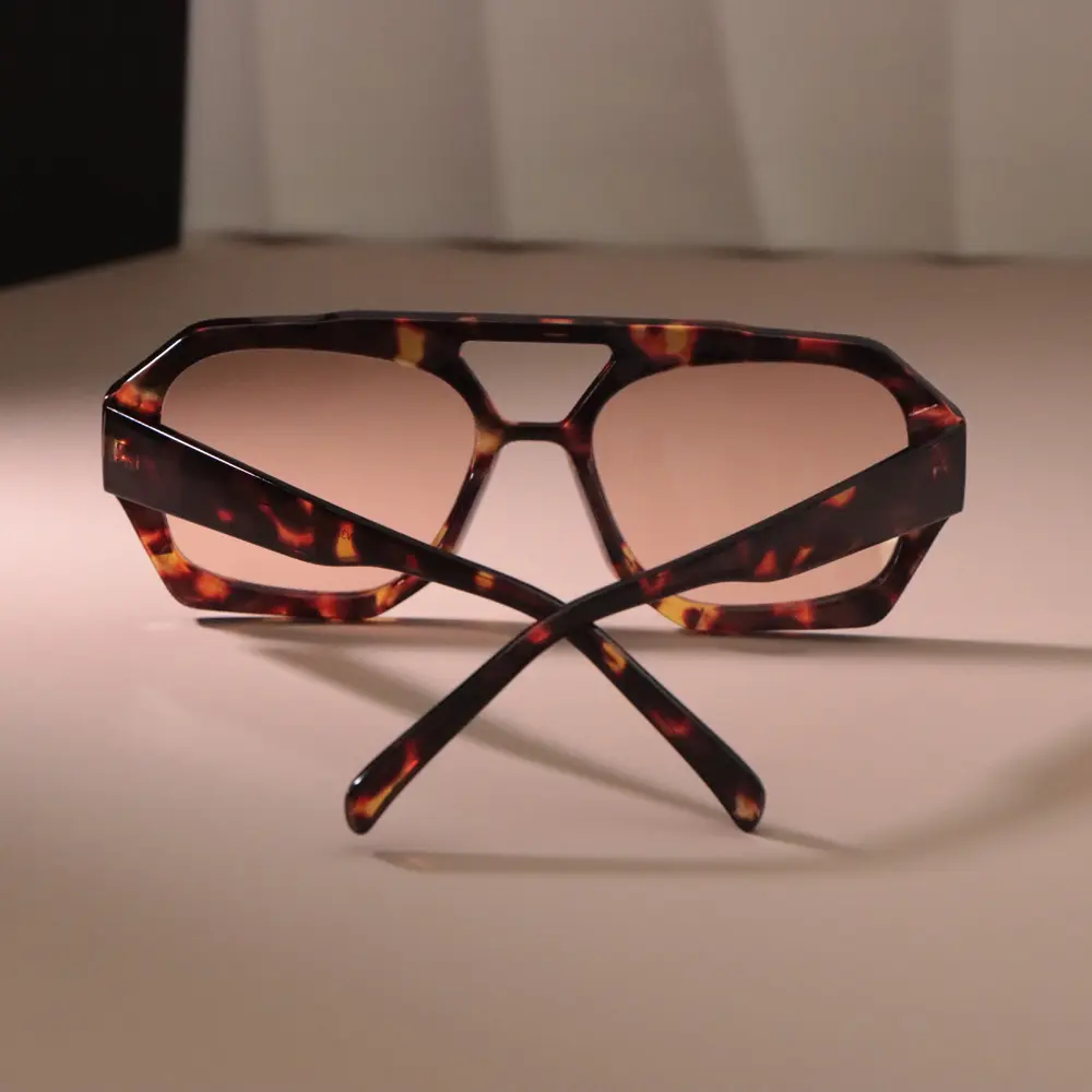 New Square Sunglasses Women Brand Designer Shades Sun Glasses Female Vintage Fashion Polygon Frame Driving Oculos De Sol