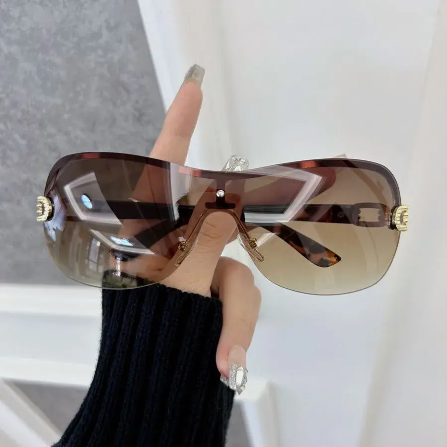 Casual Square Sunglasses Women Men Gradient Sun Glasses Female Male Designer Brand Lovely Travel Outdoor Oculos De Sol