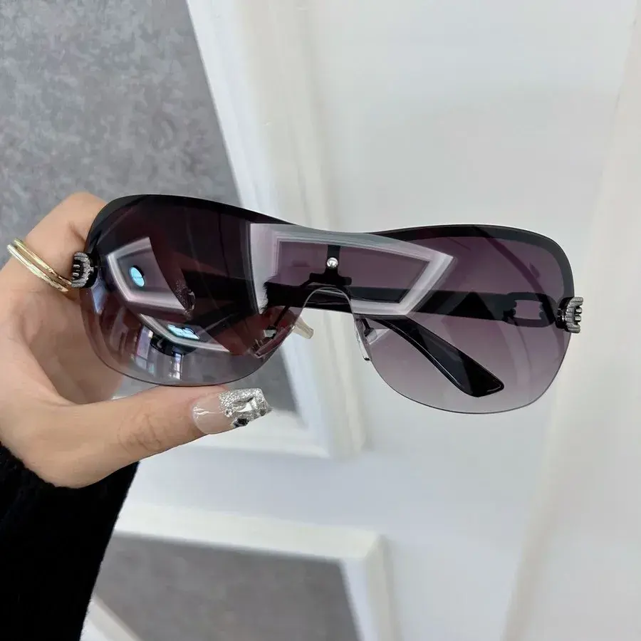 Casual Square Sunglasses Women Men Gradient Sun Glasses Female Male Designer Brand Lovely Travel Outdoor Oculos De Sol