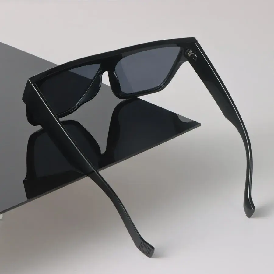 Designer Square Sunglasses Women Men Vintage Black Sun Glasses Fashion Personality Eyewear Mirror Lens Oversized Brand