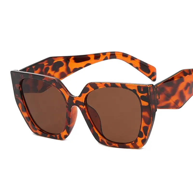 Outdoor Big Frame Square Sunglasses Women Men Luxurious Lovely Sun Glasses Mirror Black Colors Designer Brand Fashion
