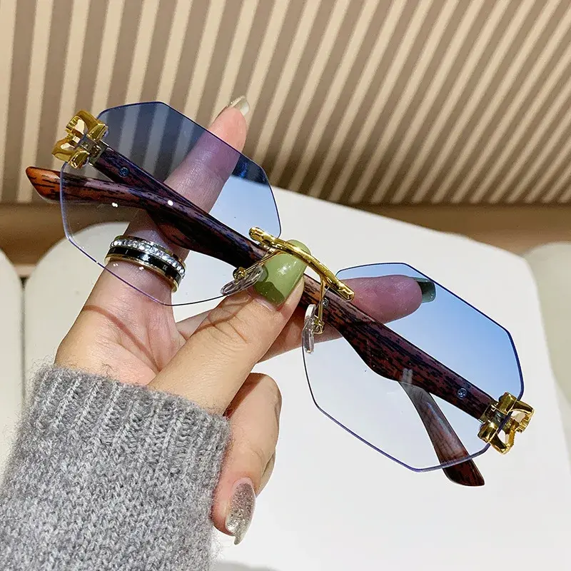 Square Luxurious Sunglasses Women Men Brand Designer Fashion Sun Glasses Female Male Casual Punk Gradient Oculos De Sol