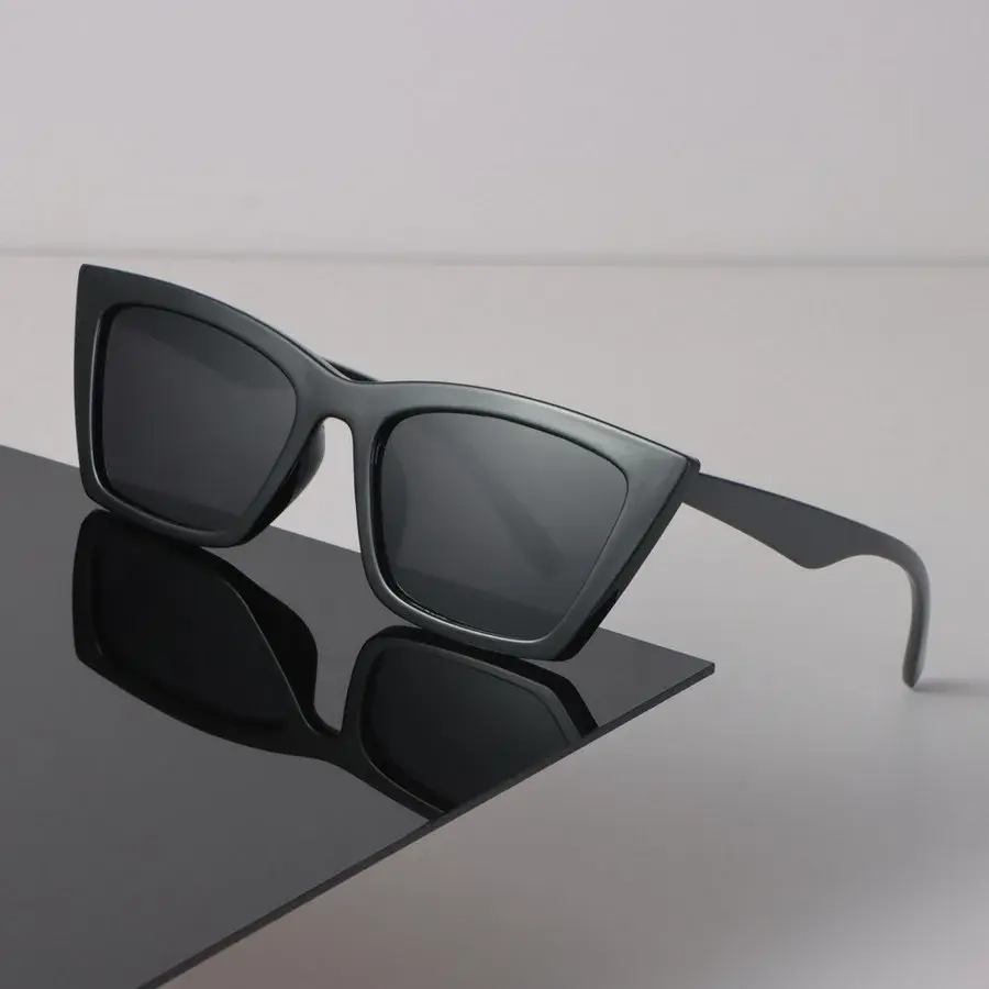 Small Square Sunglasses Women Men Vintage Fashion Female Male Mirror Clear Designer Eyewear Brand Black Sun Glasses
