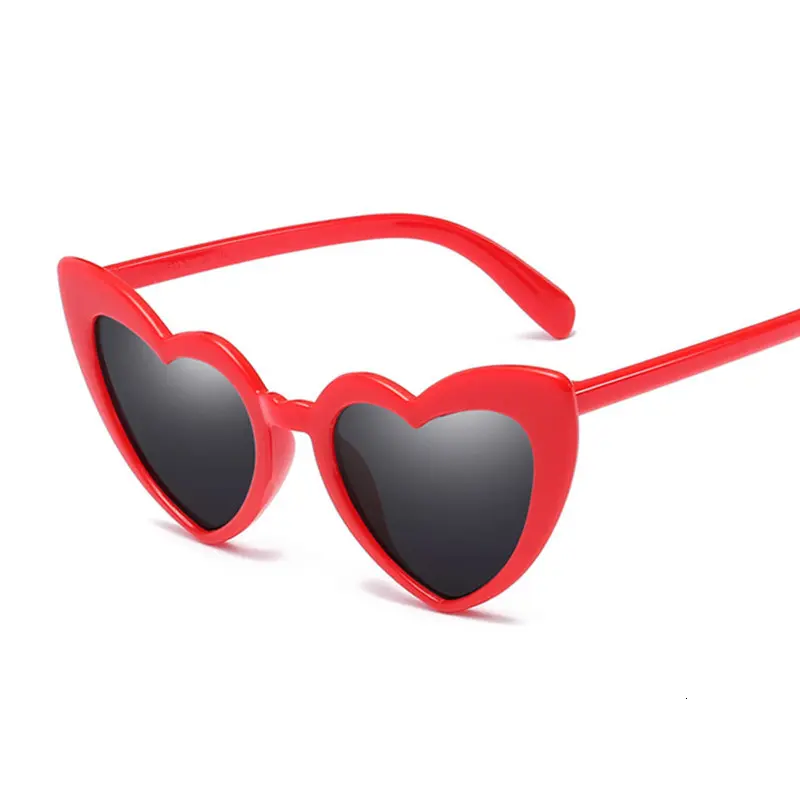 Heart Sunglasses Woman Brand Designer Cat Eye Sun Glasses Female Retro Love Heart Shaped Glasses Ladies Shopping UV400
