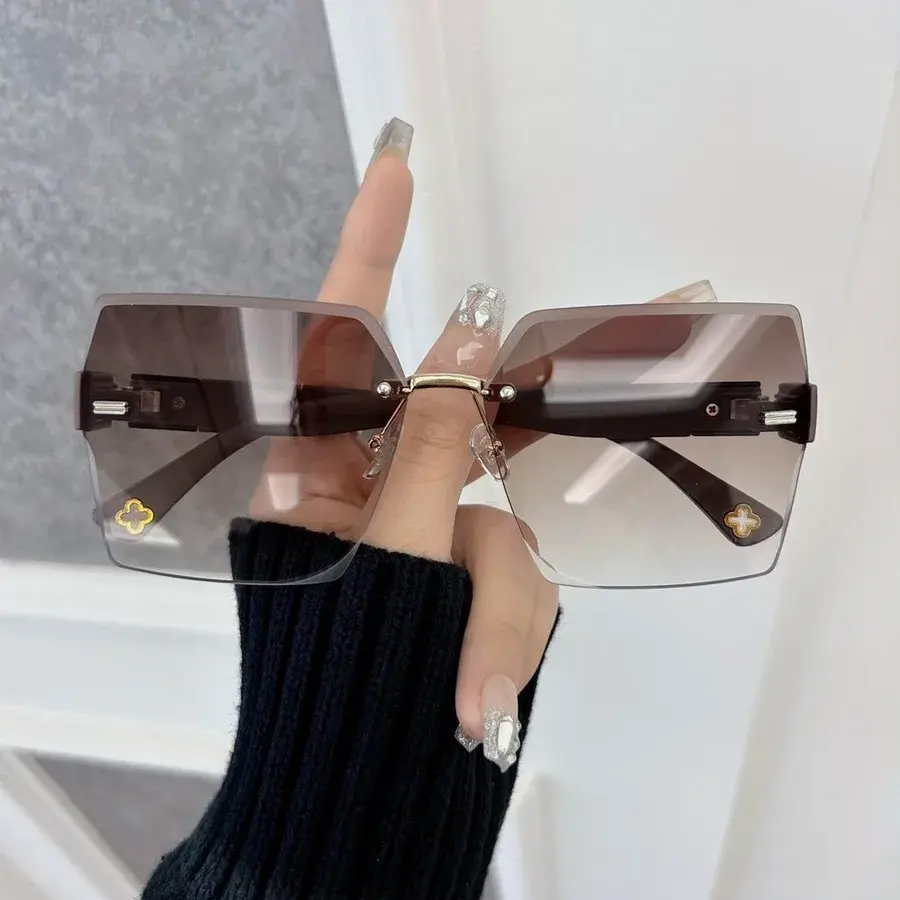 Casual Square Sunglasses Women Men Gradient Sun Glasses Female Male Designer Brand Lovely Travel Outdoor Oculos De Sol