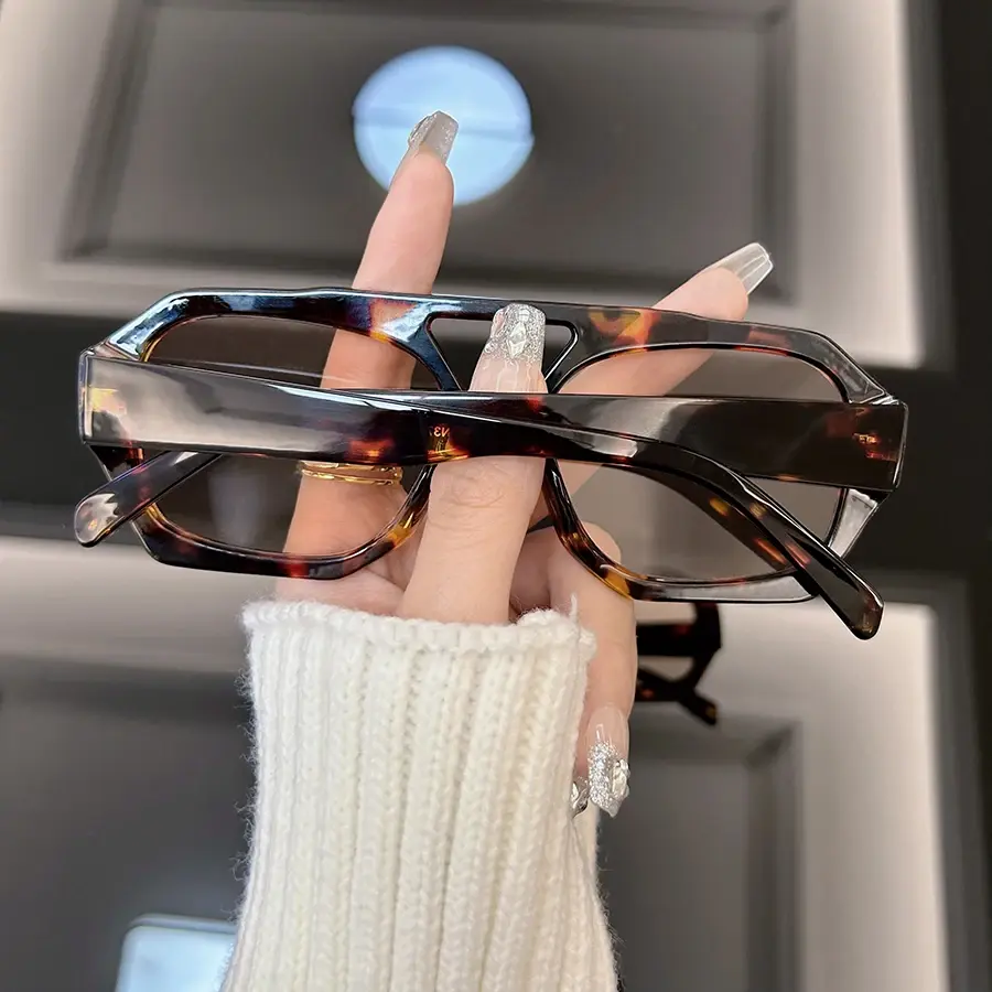 Fashion Square Sunglasses Women Brand Designer Retro Sun Glasses Female Vintage Leopard Frame Mirror Outdoor Oculos De Sol
