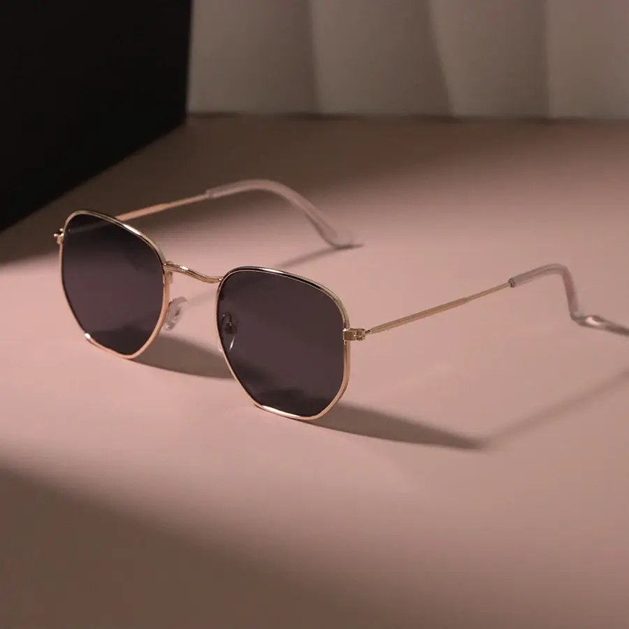 Classic Square Sunglasses Women Men Fashion Sun Glasses Female Male Designer Mirror Outdoors Travel Shades Oculos De Sol