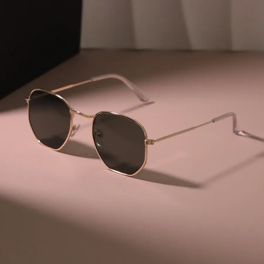 Classic Square Sunglasses Women Men Fashion Sun Glasses Female Male Designer Mirror Outdoors Travel Shades Oculos De Sol
