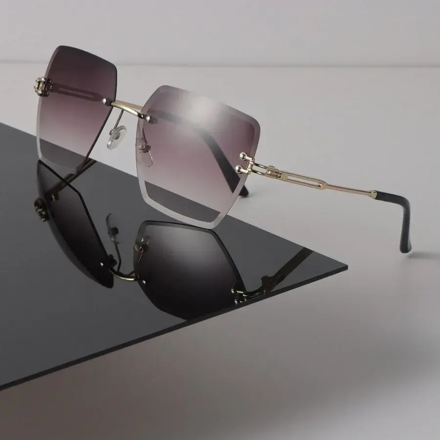 Sexy Square Sunglasses Women Men Black Sun Glasses Classic Designer Eyewear Fashion Gradient Mirror Lens Brand