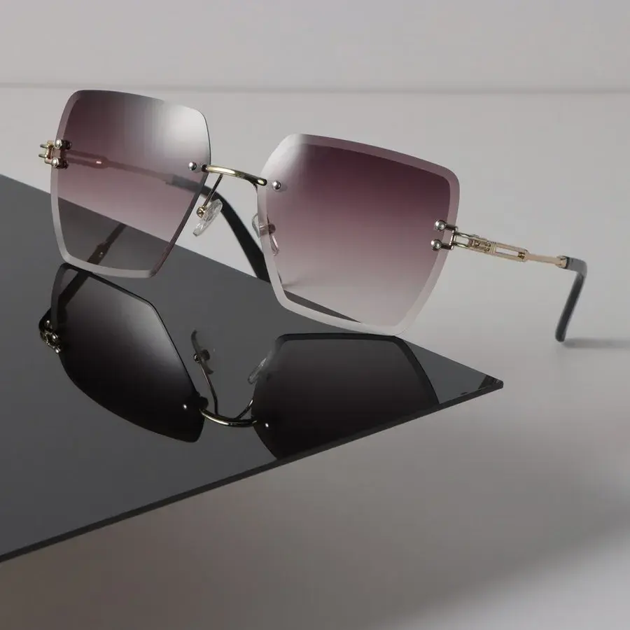 Sexy Square Sunglasses Women Men Black Sun Glasses Classic Designer Eyewear Fashion Gradient Mirror Lens Brand