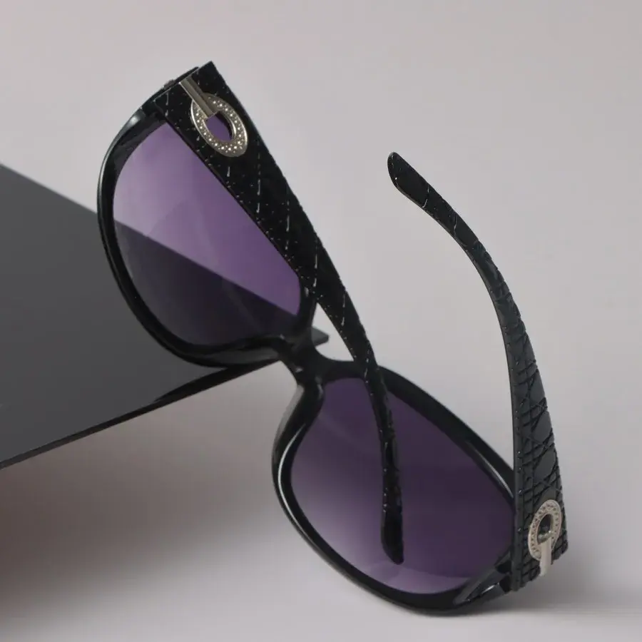 Cool Sunglasses Women Men Brand Mirror Female Male Classic Blcak Colors Square Sun Glasses Designer Oculos De Sol