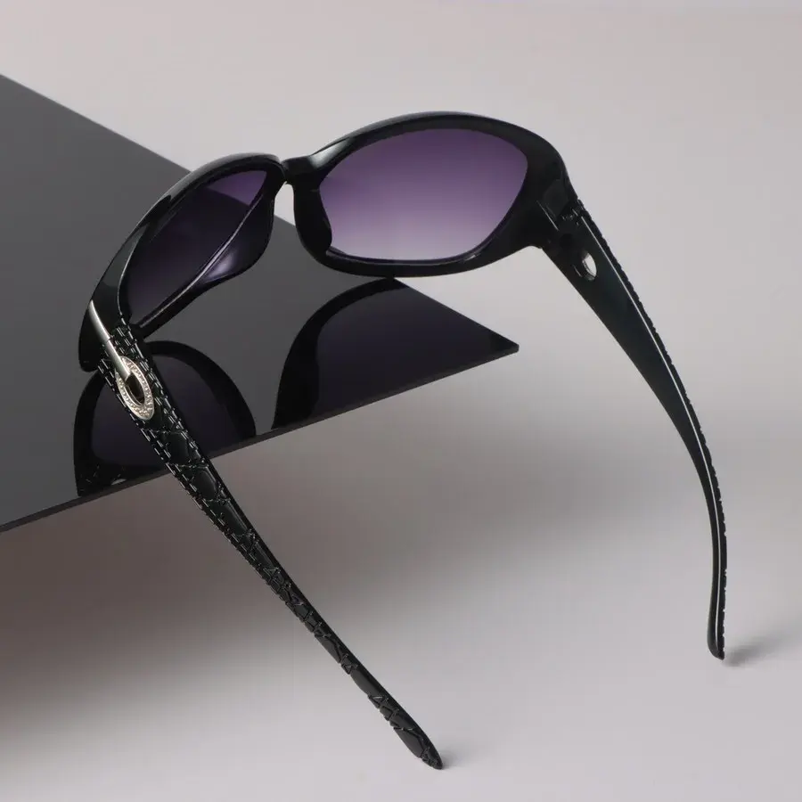 Cool Sunglasses Women Men Brand Mirror Female Male Classic Blcak Colors Square Sun Glasses Designer Oculos De Sol