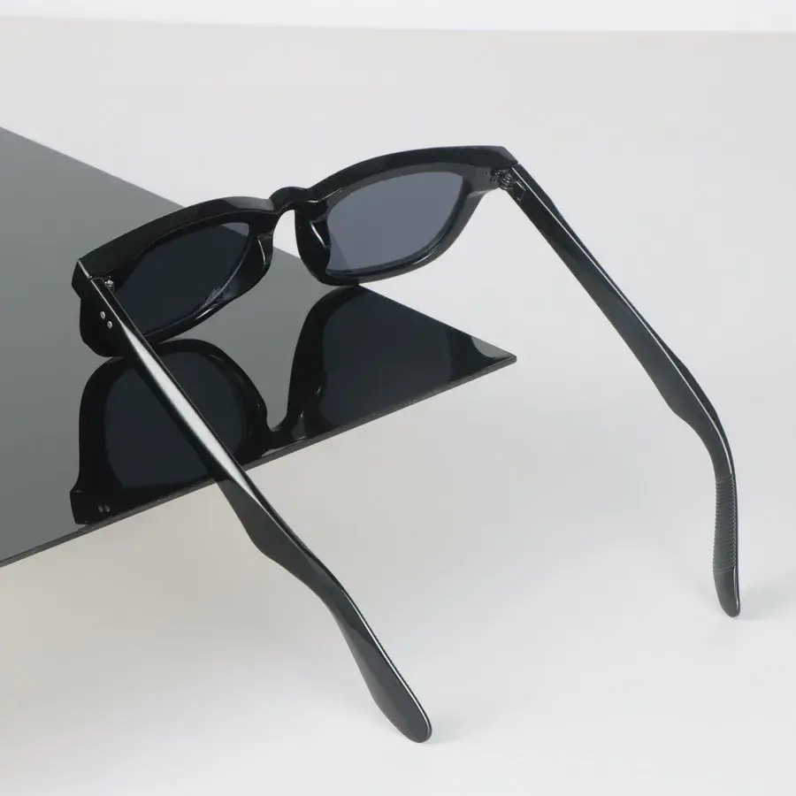 Fashion Sunglasses Women Men Square Mirror Lens Brand Designer Black Sun Glasses Trendy Eyewear Unisex Sexy Classic